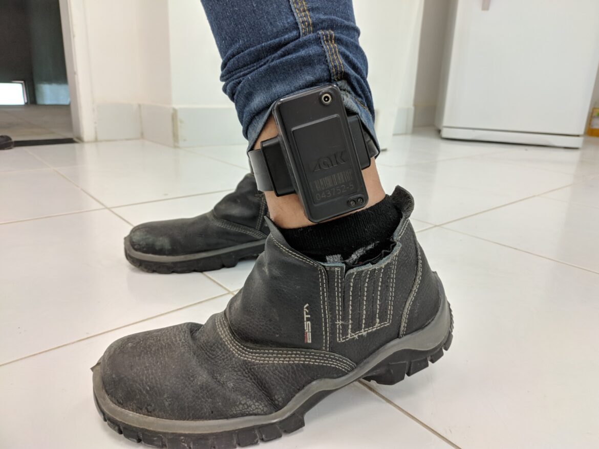 detentos-monitorados-por-tornozeleira-eletronica-nao-podem-participar-das-festas-de-carnaval,-diz-portaria