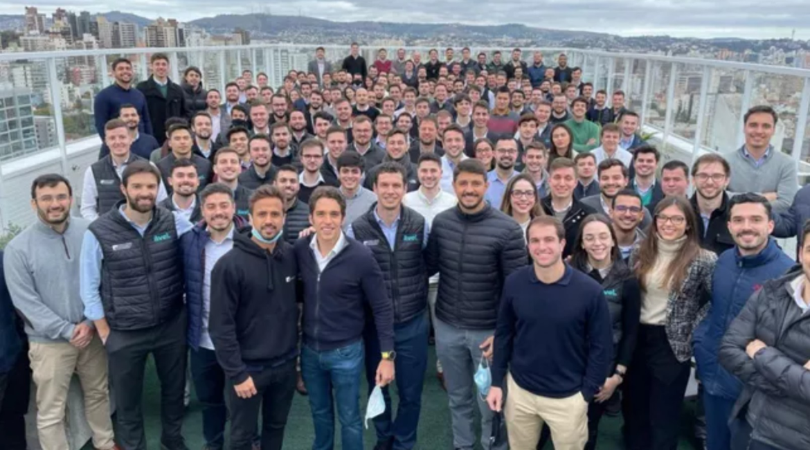 assedios,-salarios-menores-e-crescimento-profissional-limitado:-a-rotina-e-os-desafios-das-mulheres-no-mercado-financeiro