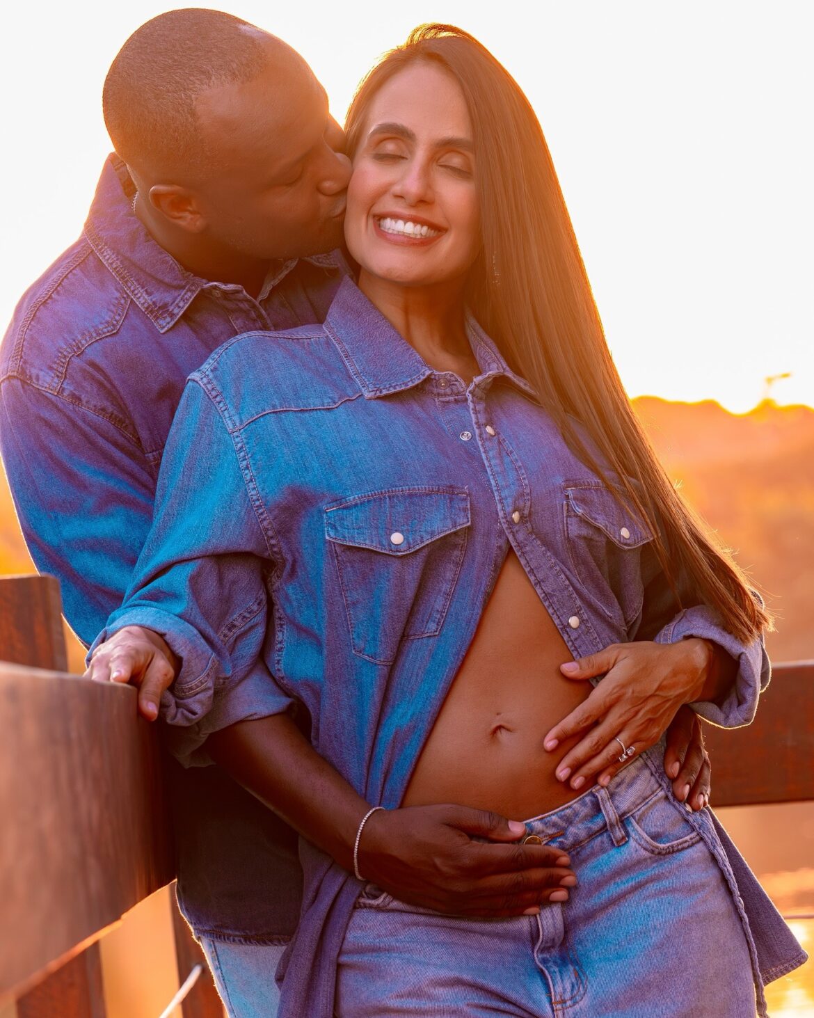 carol-peixinho-e-thiaguinho-anunciam-gravidez:-‘nosso-amor-transbordou-e-agora-somos-3’