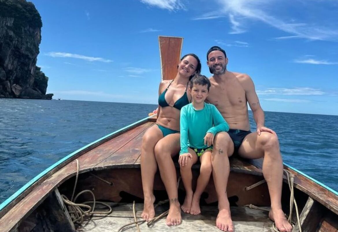 mineiro-que-vive-na-tailandia-se-surpreende-com-retorno-de-clientes-a-shoppings-e-restaurantes-para-pagar-contas-deixadas-para-tras-apos-terremoto