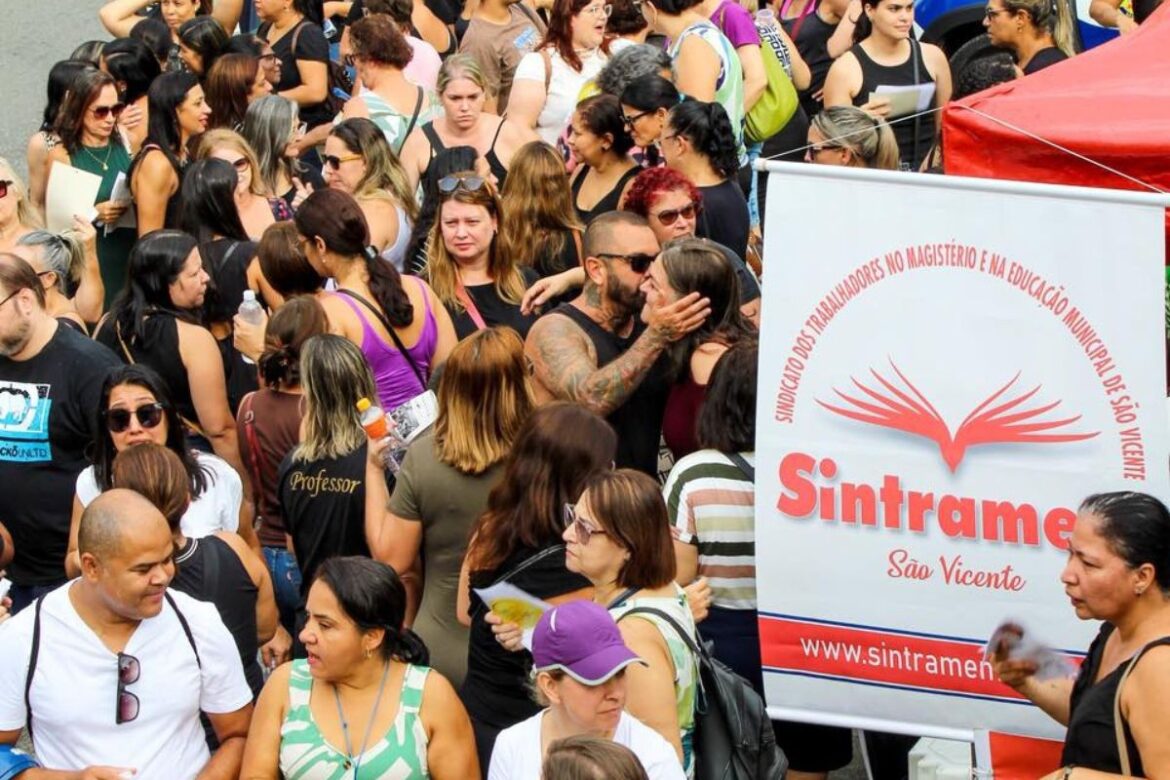 profissionais-da-educacao-de-sao-vicente,-sp,-entram-em-greve