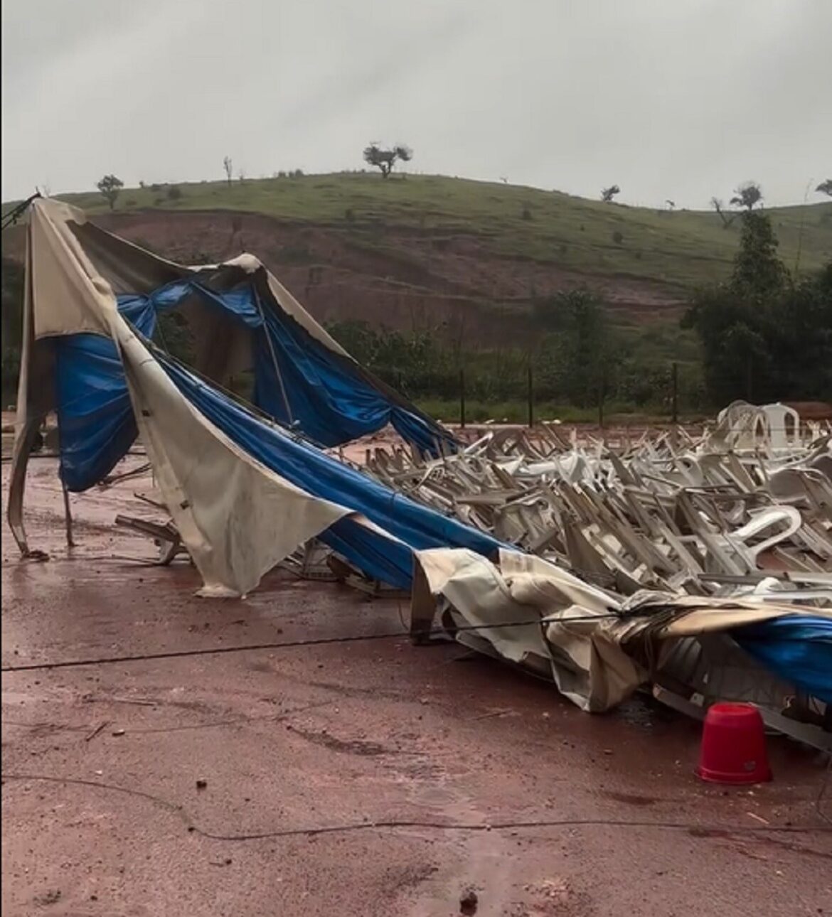 circo-de-ex-bbb-edy-e-destruido-durante-temporal-em-mg:-‘destruicao-total’