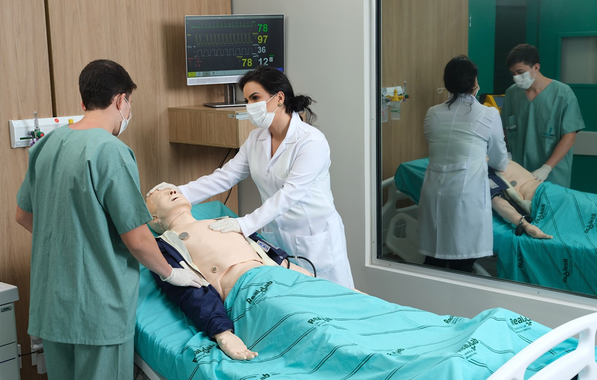 curso-de-medicina-de-faculdade-da-zona-da-mata-e-um-dos-seis-no-pais-a-conquistar-nota-maxima-em-avaliacao-do-mec