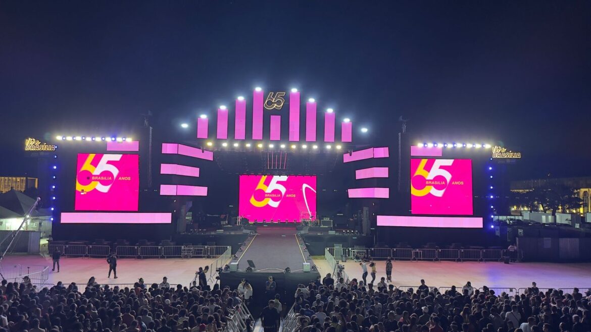 alceu-valenca,-elba-ramalho,-geraldo-azevedo-e-mari-fernandez-animam-o-aniversario-de-brasilia-