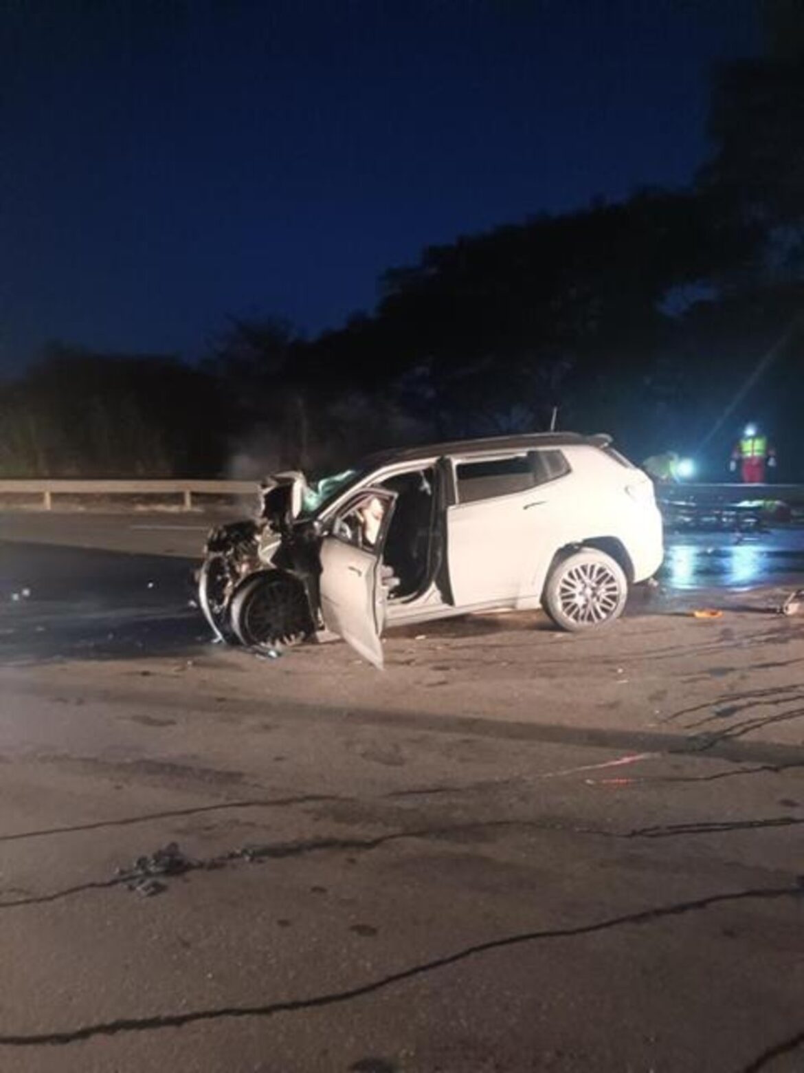 mulher-morre-apos-bater-carro-de-frente-com-carreta-na-br-116