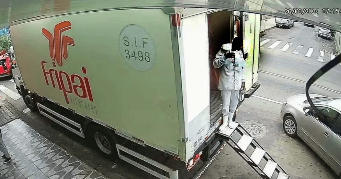 policial-que-baleou-entregador-em-briga-de-transito-em-juiz-de-fora-e-indiciado-por-tentativa-de-homicidio