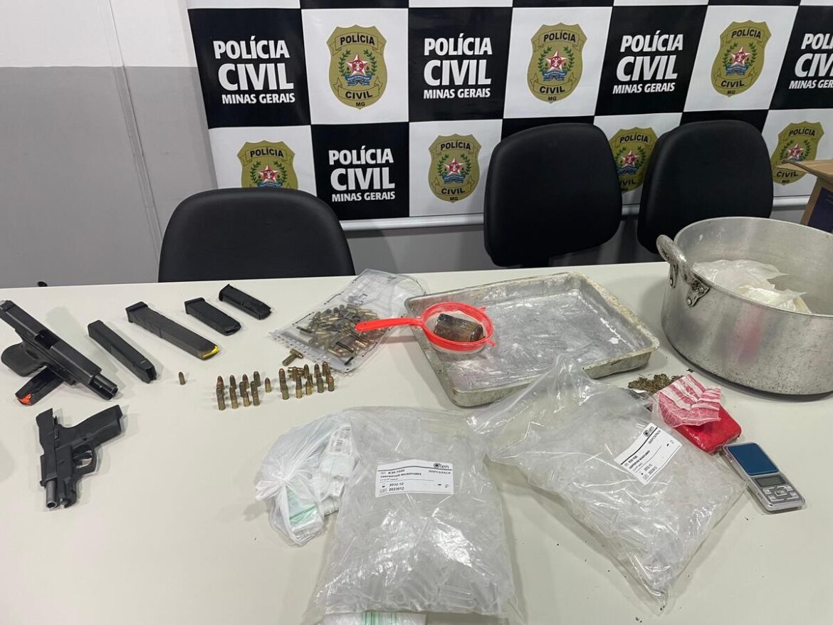 oito-sao-presos-em-operacao-contra-desvio-de-armas-em-delegacia-de-juiz-de-fora