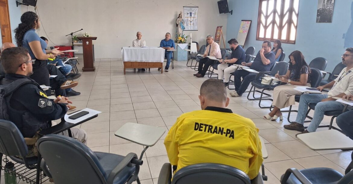 reuniao-articula-implantacao-da-pastoral-do-transito-na-arquidiocese-de-santarem