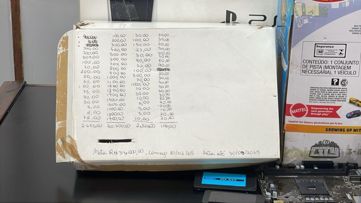 suspeita-de-falsificar-comprovantes-de-pix-revendia-itens-comprados-e-pretendia-juntar-r$-37-mil-para-viagem-ao-chile