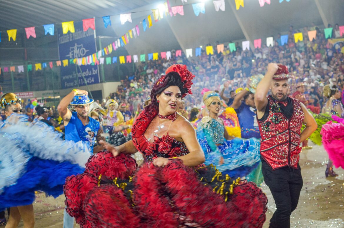 festival-pre-junino-leva-tradicao-das-quadrilhas-juninas-e-clima-de-sao-joao-para-todas-as-regioes-de-pernambuco;-video