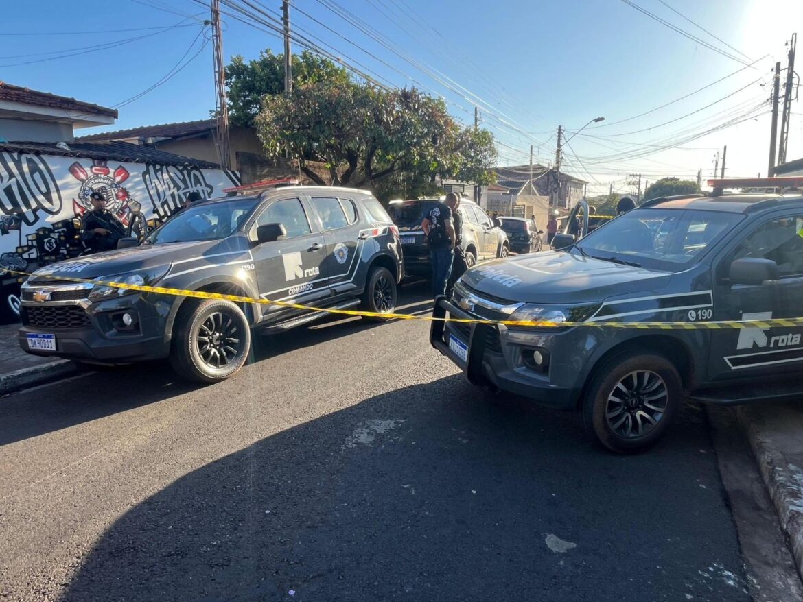 traficantes-alvos-de-operacao-da-pf-escondiam-drogas-no-meio-de-carnes-em-caminhoes-de-frigorifico