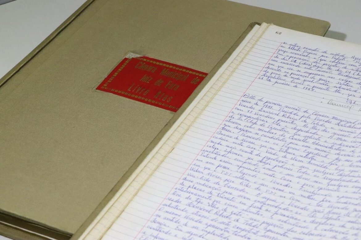 do-papel-a-tela:-digitalizacao-revela-a-memoria-politica-de-juiz-de-fora-desde-1950