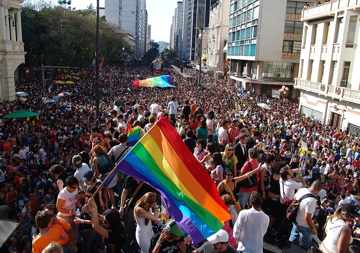 parada-do-orgulho-lgbt+:-apos-10-anos,-juiz-de-fora-volta-a-receber-o-evento