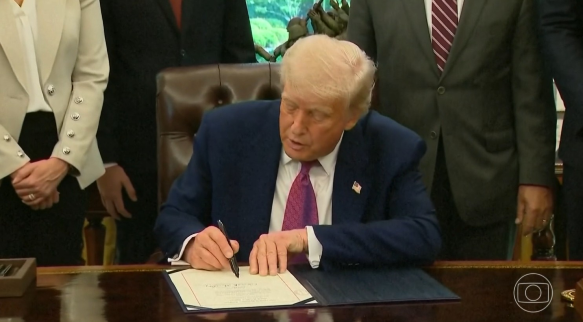 donald-trump-anuncia-novas-tarifas-de-30%-para-mexico-e-uniao-europeia