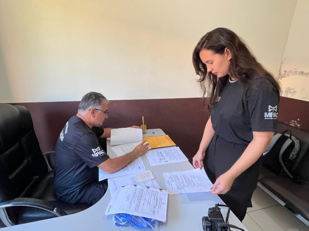 secretarias-de-saude-e-meio-ambiente-sao-alvos-de-operacao-por-descarte-de-material-hospitalar-em-lixao-no-ac secretarias-de-saude-e-meio-ambiente-sao-alvos-de-operacao-por-descarte-de-material-hospitalar-em-lixao-no-ac