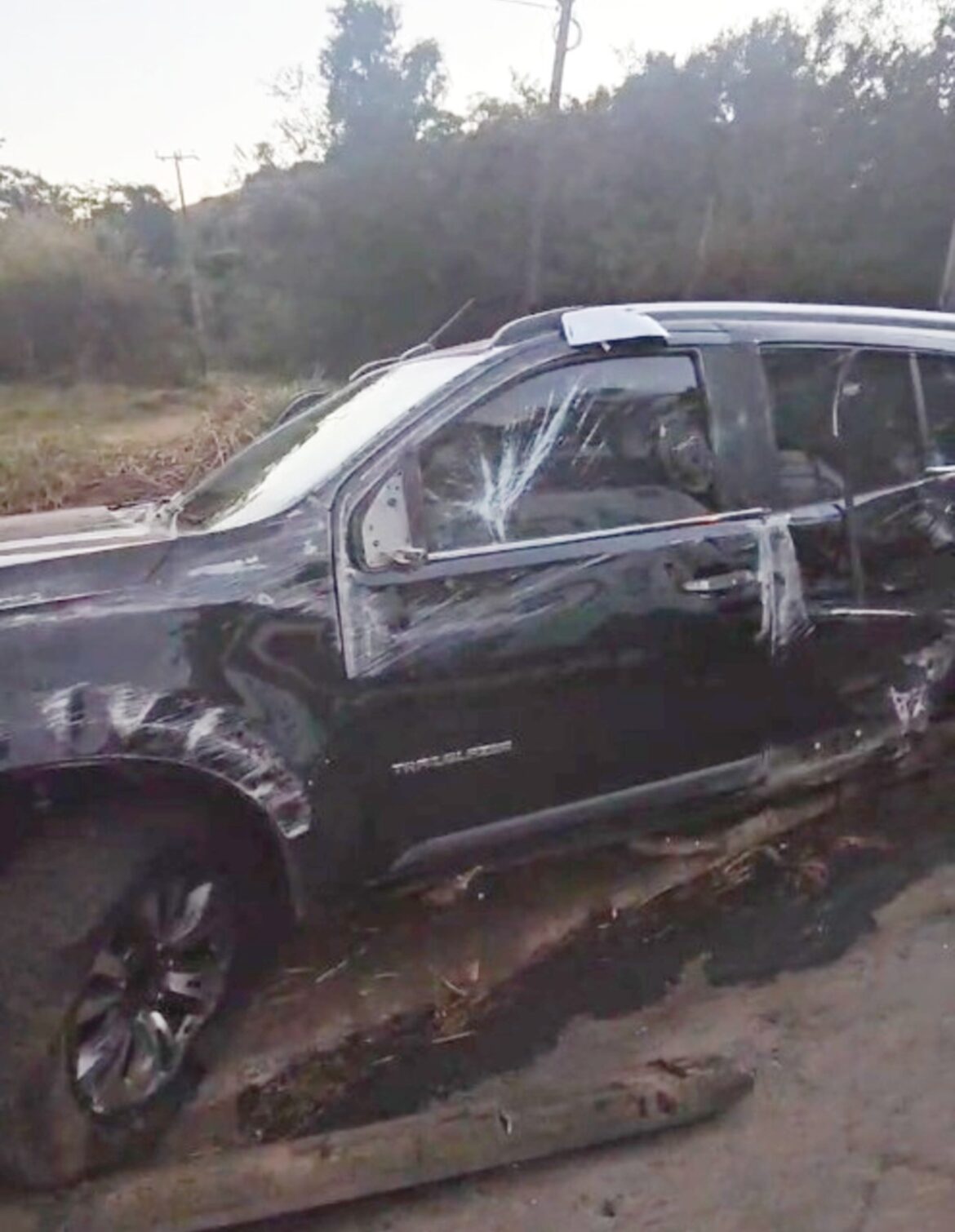 fabiano-menotti-capota-carro-em-mg:-o-que-se-sabe-sobre-acidente-com-cantor fabiano-menotti-capota-carro-em-mg:-o-que-se-sabe-sobre-acidente-com-cantor