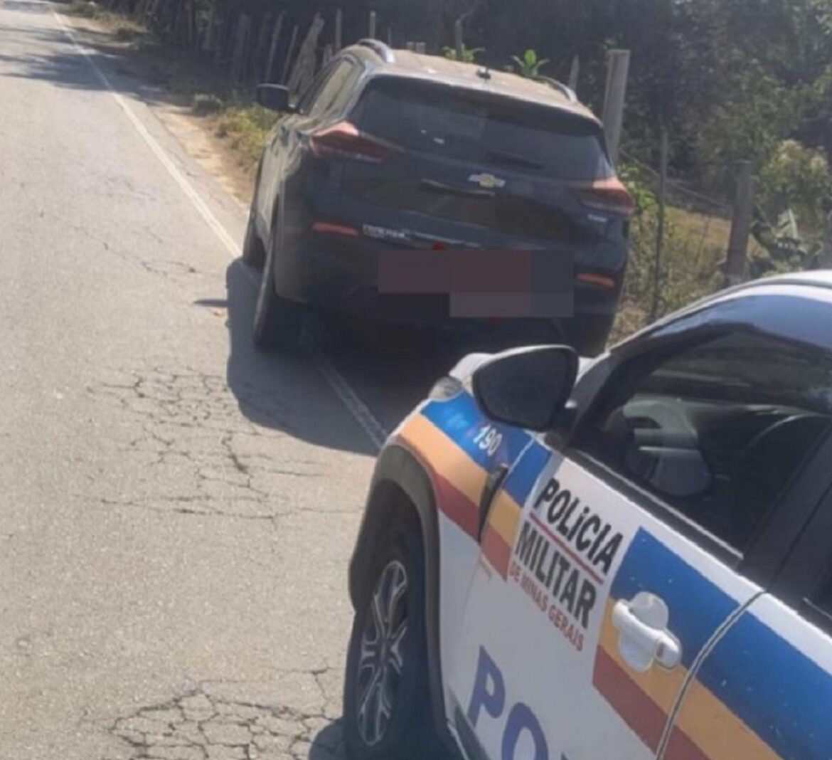 familia-e-feita-refem-e-tem-cerca-de-r$-130-mil-em-pix-e-joias-roubados-em-sitio-na-mg-133 familia-e-feita-refem-e-tem-cerca-de-r$-130-mil-em-pix-e-joias-roubados-em-sitio-na-mg-133