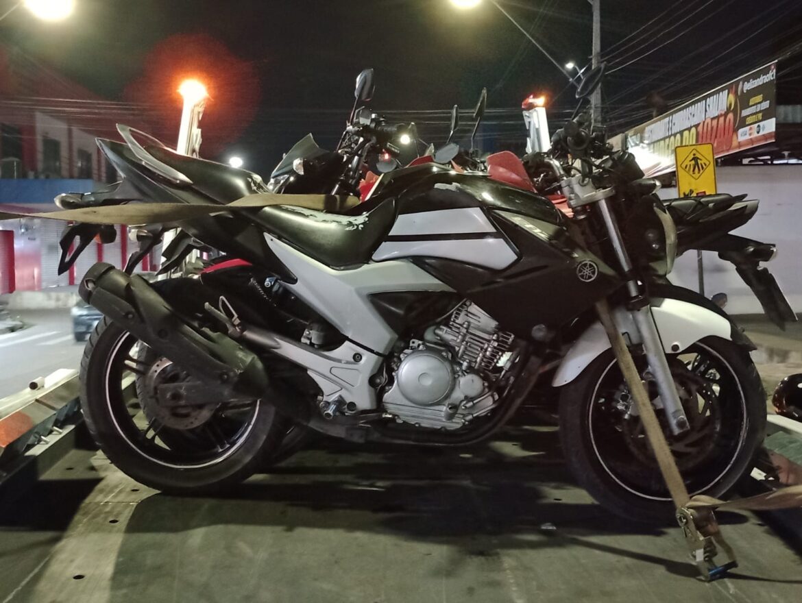motociclistas-retiram-placas-para-fugir-de-multas-e-tem-veiculos-apreendidos-em-manaus