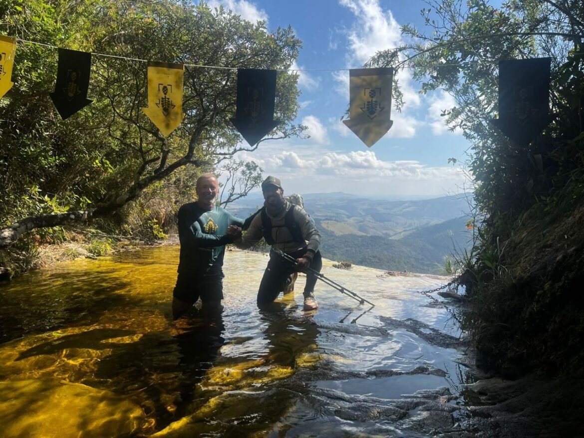 trilheiros-percorrem-quase-mil-quilometros-em-77-dias-de-expedicao-inedita-entre-mg-e-sp:-‘pes-e-joelhos-castigados’