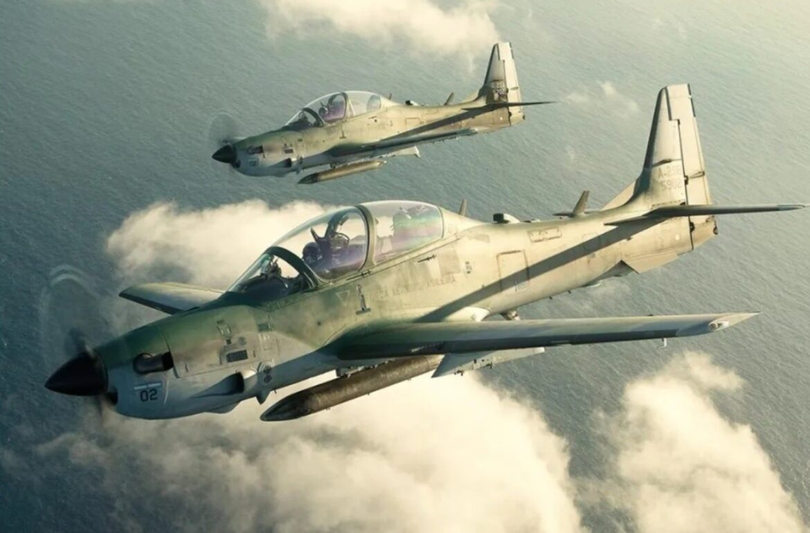 conheca-o-a-29-super-tucano,-aviao-da-esquadrilha-da-fumaca-que-caiu-em-treinamento-em-sp