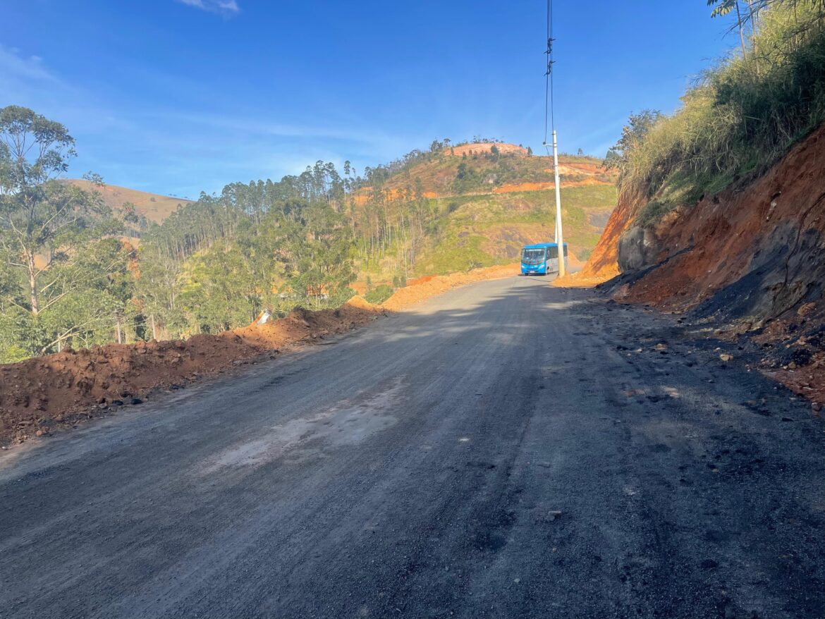 linha-300-volta-a-circular-na-regiao-do-acidente-com-micro-onibus-que-deixou-dois-mortos-no-bairro-niteroi,-em-juiz-de-fora