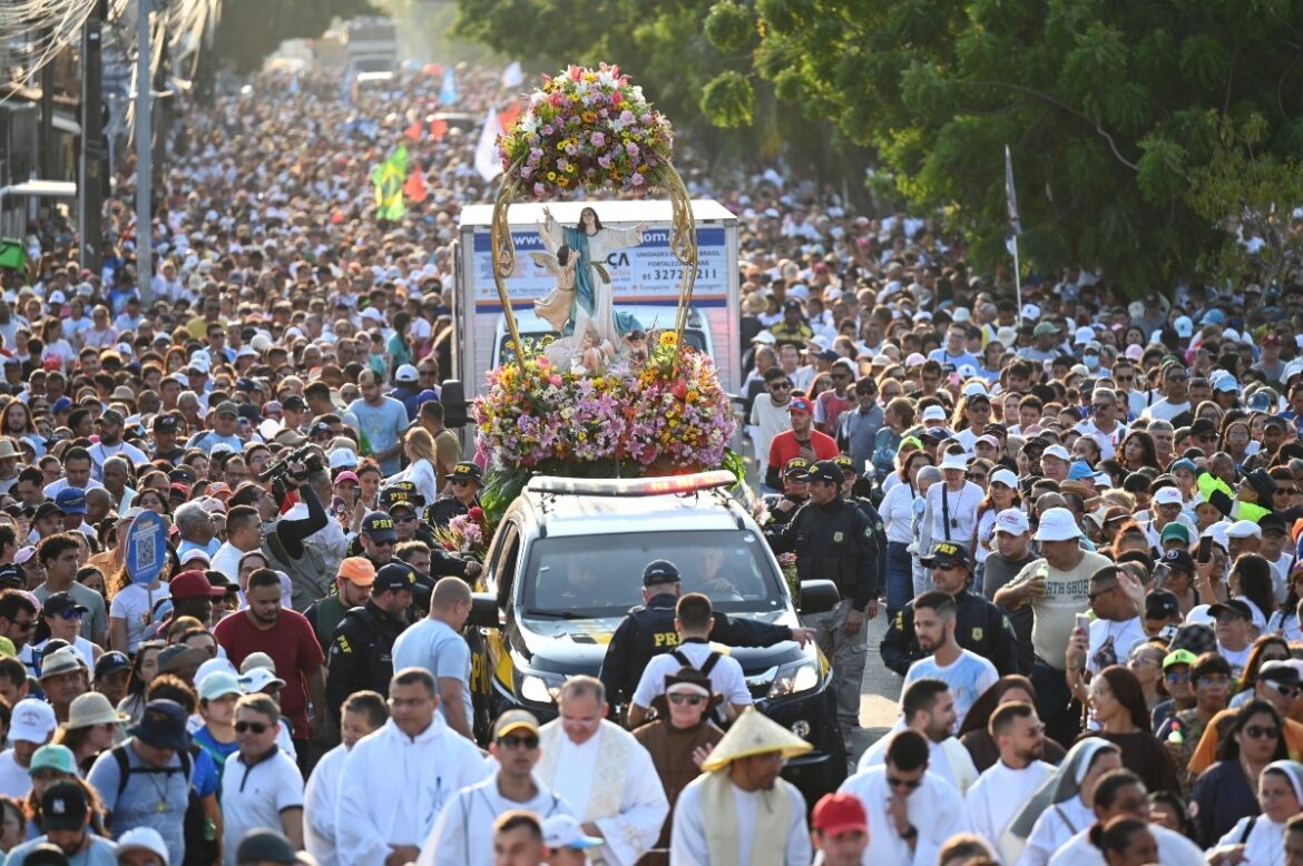 confira-a-programacao-da-caminhada-com-maria-em-fortaleza-na-sexta-feira,-15-de-agosto