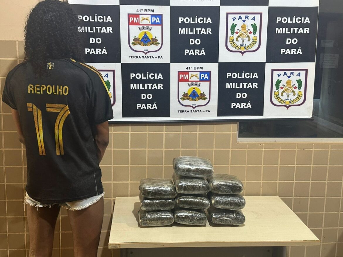 homem-tenta-fugir-de-abordagem,-mas-acaba-preso-apos-pm-encontrar-mais-de-12-kg-de-drogas-em-bagagem-em-terra-santa