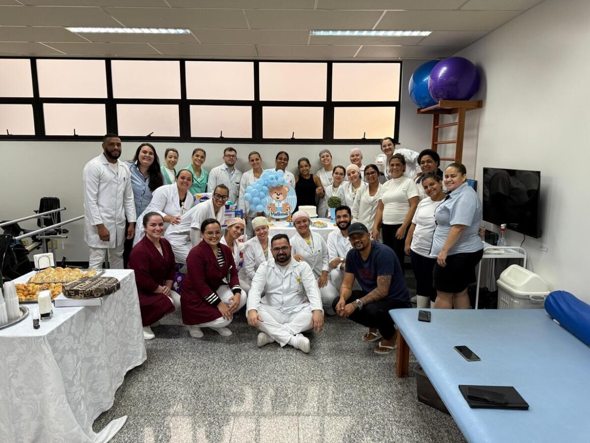 internada,-gravida-ganha-cha-de-bebe-surpresa-de-hospital-em-mg;-video