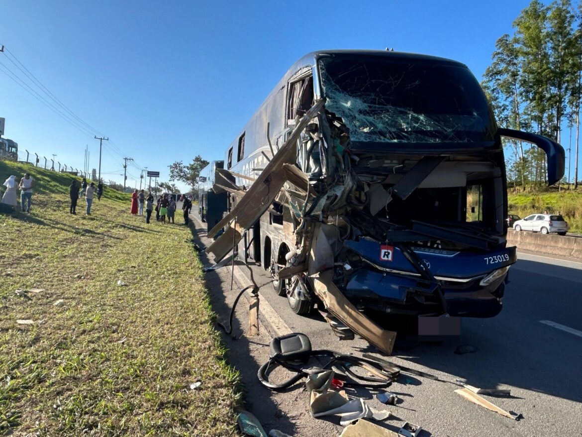 acidente-com-onibus-deixa-4-mortos-e-31-feridos-na-br-040,-em-juiz-de-fora acidente-com-onibus-deixa-4-mortos-e-31-feridos-na-br-040,-em-juiz-de-fora