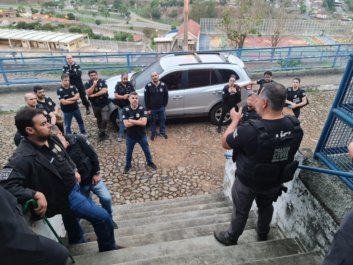 professores-que-davam-aulas-em-presidio-de-mg-sao-presos-por-levar-drogas-e-eletronicos-a-detentos