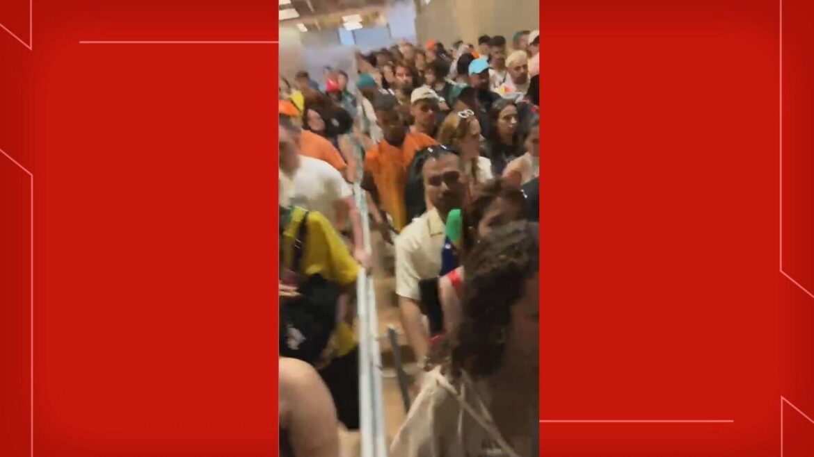 fas-de-katy-perry-relatam-confusao-na-entrada-do-show-em-brasilia:-‘muito-constrangimento’