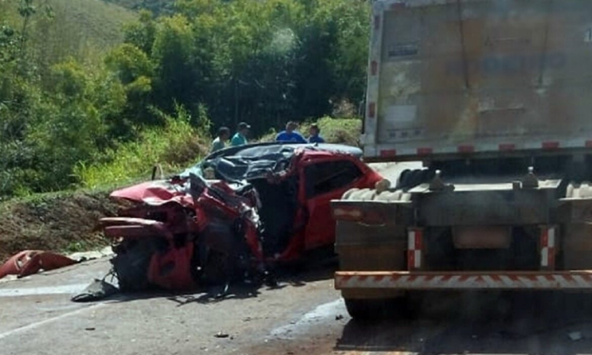 idoso-morre-apos-perder-controle-da-direcao-e-bater-de-frente-com-caminhao-na-br-116