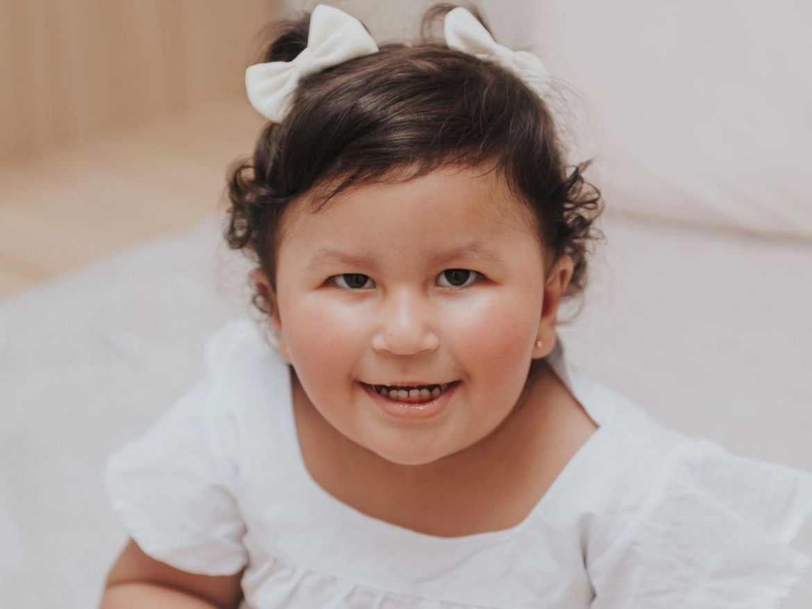 sindrome-rara-faz-acreana-de-2-anos-ter-fome-insaciavel:-‘precisa-ser-acompanhada-pro-resto-da-vida’