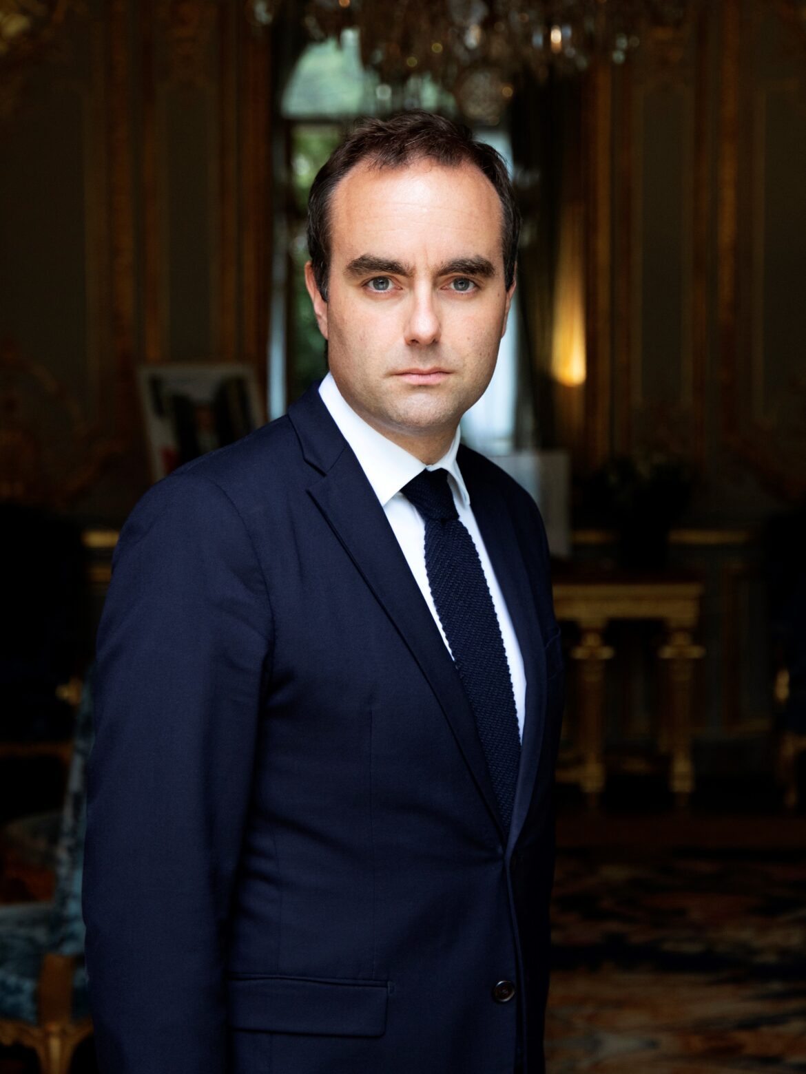 primeiro-ministro-da-franca,-sebastian-lecornu,-renuncia-ao-cargo