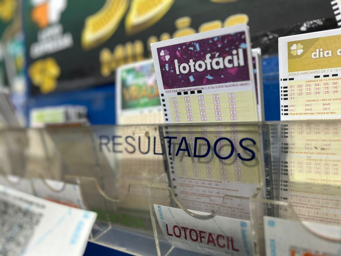 apostador-faz-jogo-simples-e-fatura-mais-de-r$-1,3-milhao-na-lotofacil apostador-faz-jogo-simples-e-fatura-mais-de-r$-1,3-milhao-na-lotofacil