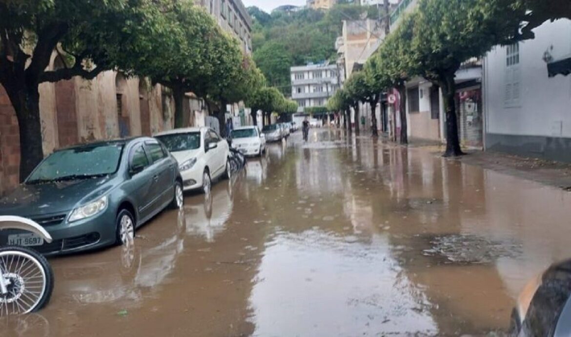 quase-200-casas-e-mais-de-30-familias-foram-atingidas-pelas-chuvas-em-leopoldina,-aponta-novo-balanco