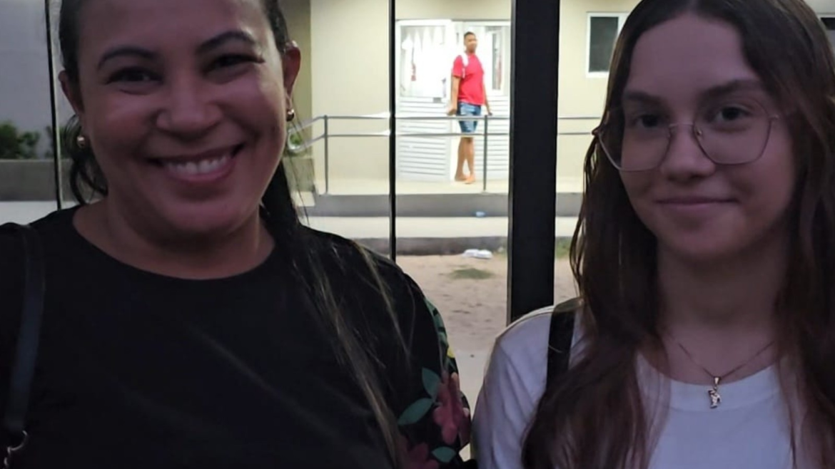 mae-e-filha-fazem-enem-juntas-pela-primeira-vez-apos-mudarem-do-interior-do-piaui-em-busca-de-oportunidades