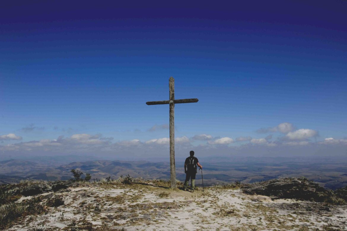 parque-estadual-do-ibitipoca-reune-trilhas,-cachoeiras-e-paisagens;-saiba-como-visitar