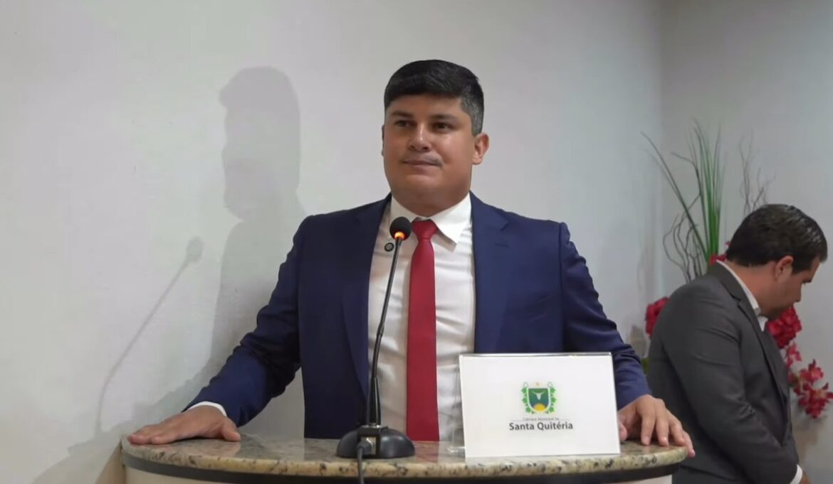 joel-barroso-(psb)-toma-posse-como-prefeito-em-santa-quiteria-apos-eleicoes-suplementares