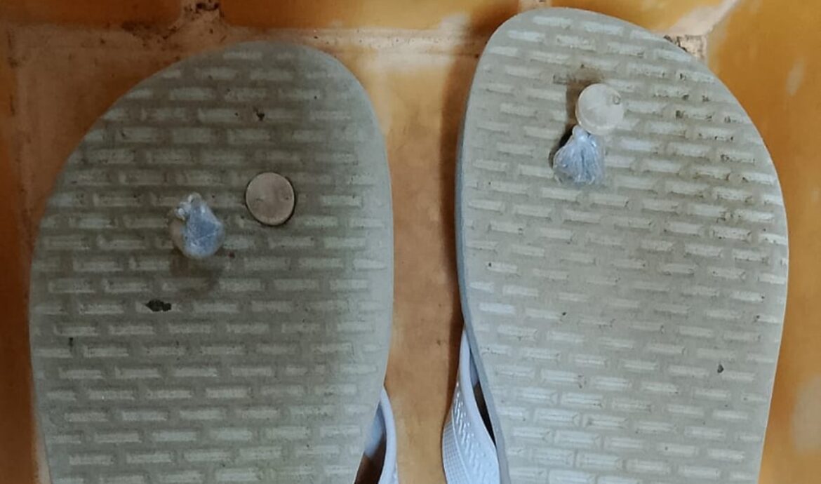 detento-sai-para-fazer-o-enem-e-volta-para-presidio-com-droga-escondida-em-chinelo