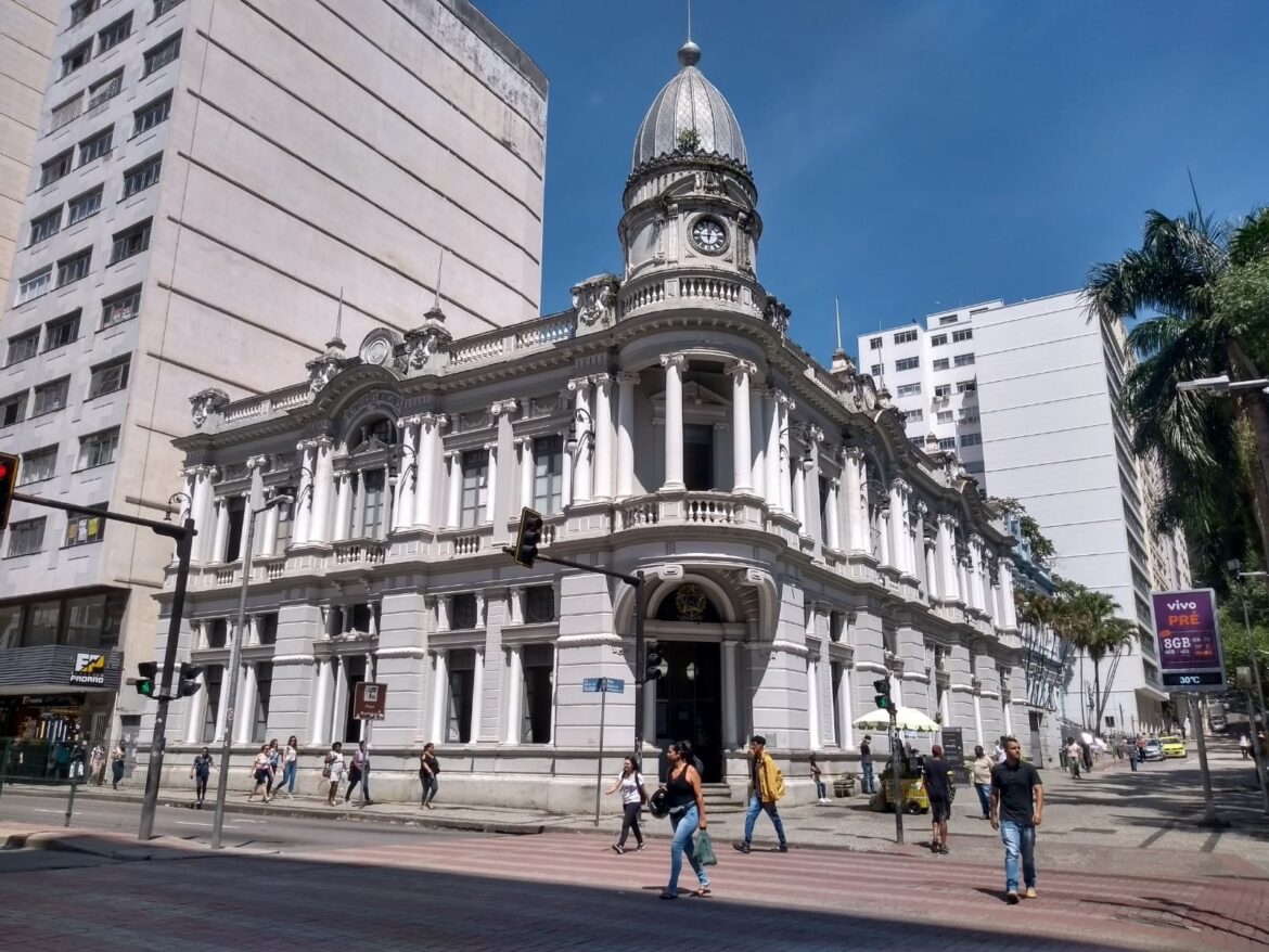 com-quase-r$-2-milhoes-para-projetos-culturais,-edital-murilo-mendes-e-publicado;-saiba-como-concorrer