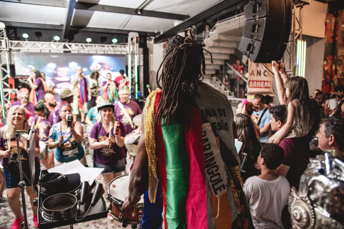 so-love,-parangole-valvulado,-encontro-de-cavaleiros,-exposicao-de-carros-antigos-e-mais:-veja-a-agenda-cultural-para-jf-e-regiao