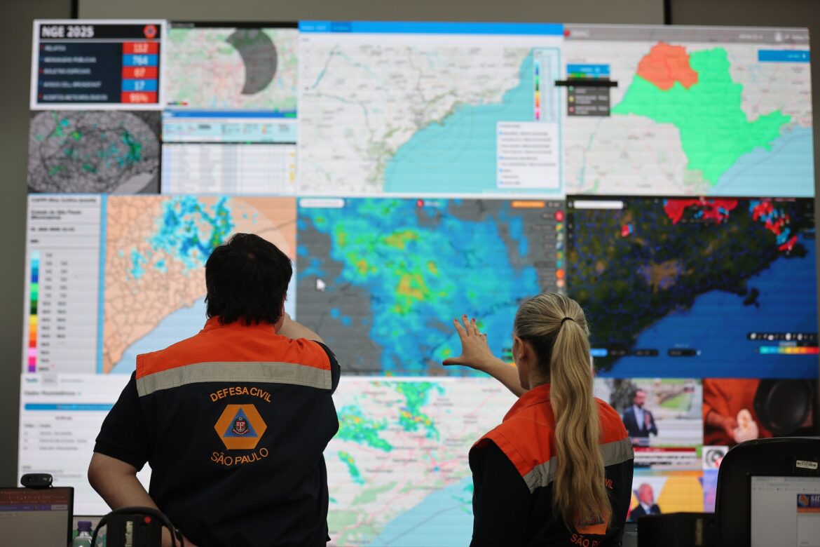 governo-de-sp-monta-gabinete-de-crise-para-enfrentar-chuva-no-ano-novo