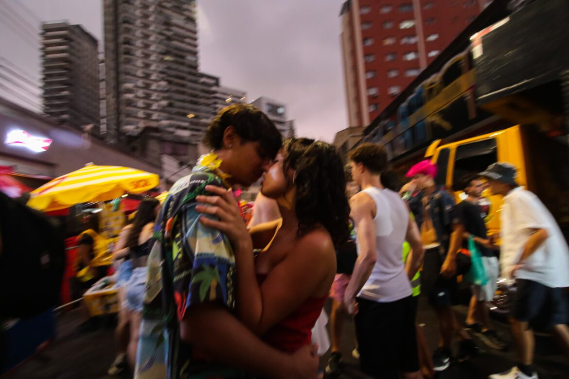 metro-e-trens-de-sp-vao-funcionar-24-horas-neste-carnaval-e-terao-esquema-especial-para-acesso-ao-sambodromo