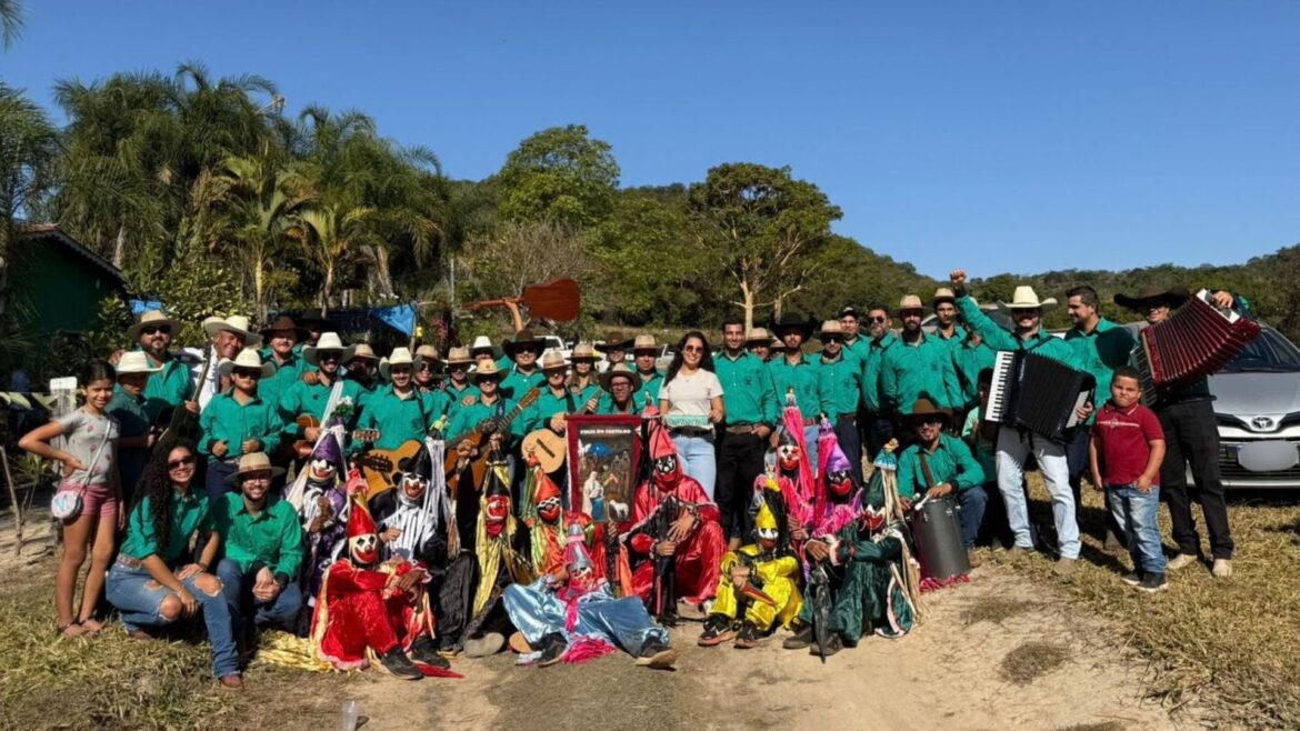 folia-de-reis:-como-celebracao-religiosa-e-cultural-atravessa-geracoes,-em-goias